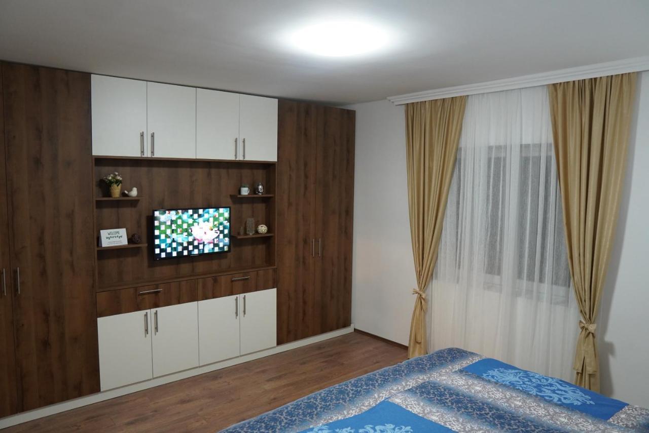 Apartments Manitovac M Нікшич Екстер'єр фото
