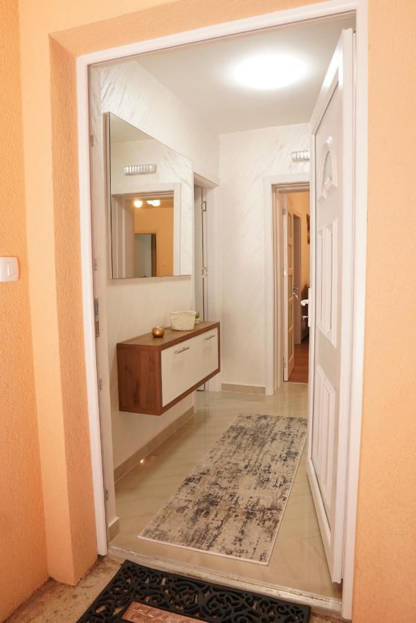 Apartments Manitovac M Нікшич Екстер'єр фото