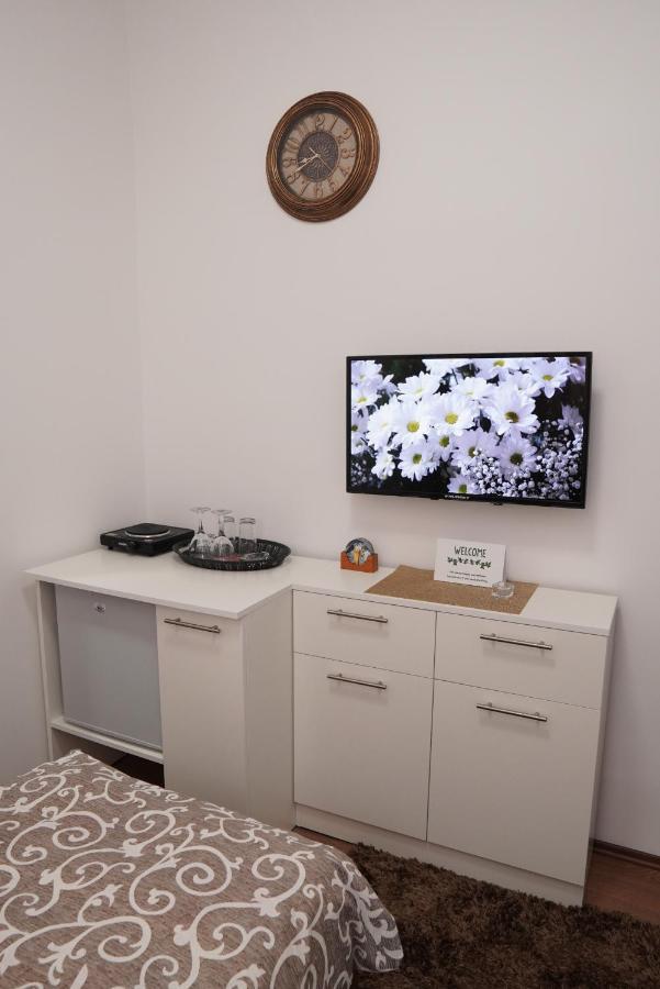 Apartments Manitovac M Нікшич Екстер'єр фото