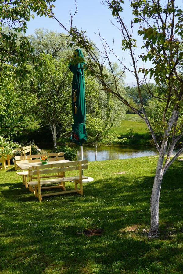 Apartments Manitovac M Нікшич Екстер'єр фото